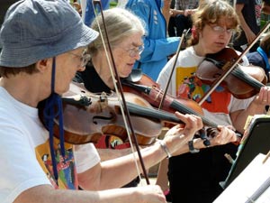 Three fiddlers